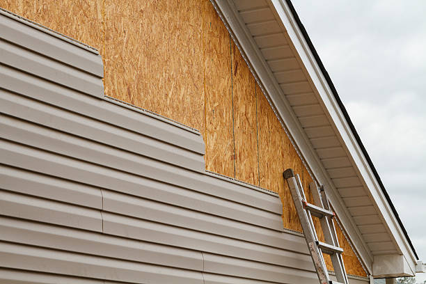 24/7 Emergency Vinyl Siding experts in Grampian, PA